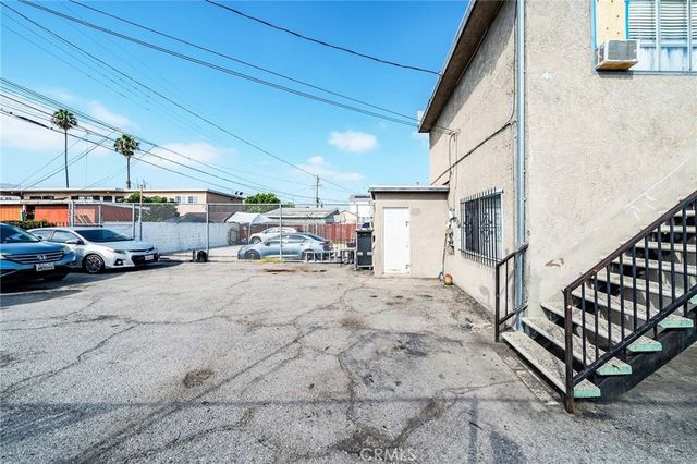 1378 E Vernon, Los Angeles, CA 90011