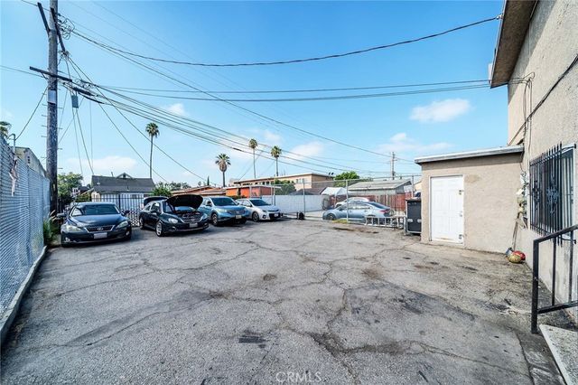 1378 E Vernon, Los Angeles, CA 90011