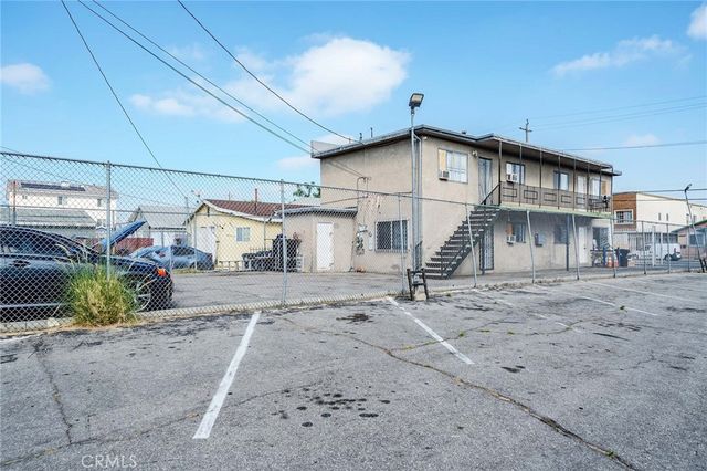 1378 E Vernon, Los Angeles, CA 90011