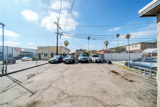1378 E Vernon, Los Angeles, CA 90011