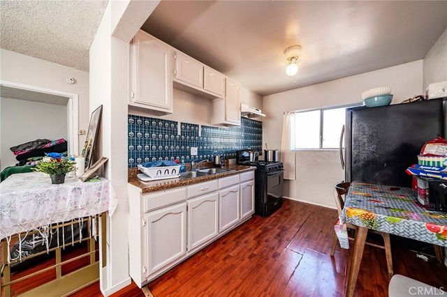 1378 E Vernon, Los Angeles, CA 90011
