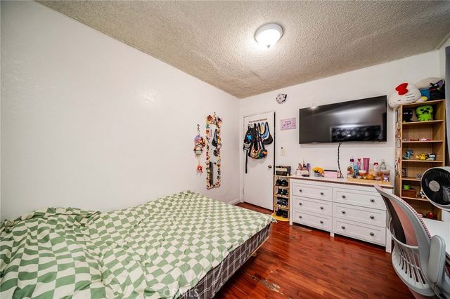 1378 E Vernon, Los Angeles, CA 90011