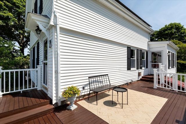 64 South Street, Plymouth, MA 02360
