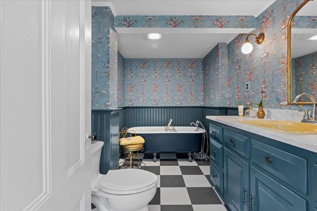 64 South Street, Plymouth, MA 02360