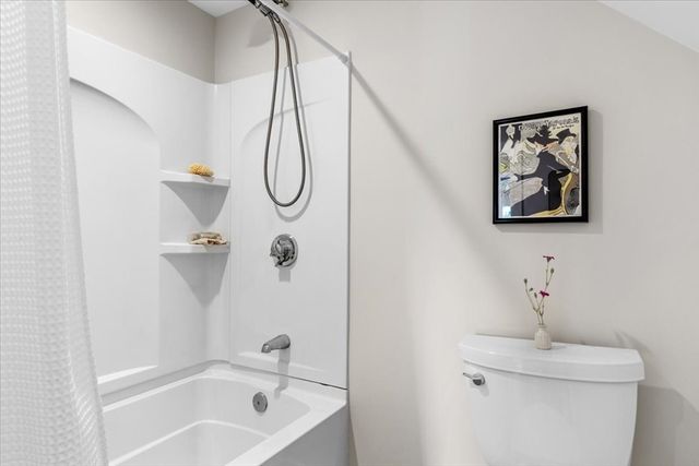 64 South Street, Plymouth, MA 02360