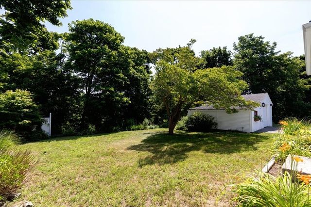 64 South Street, Plymouth, MA 02360
