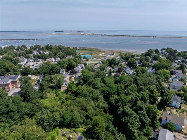 64 South Street, Plymouth, MA 02360