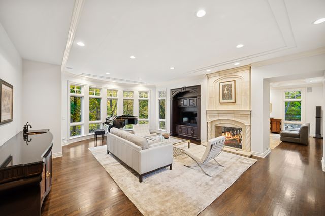 130 Maple Hill Road, Glencoe, IL 60022