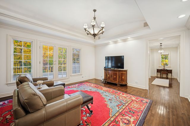 130 Maple Hill Road, Glencoe, IL 60022