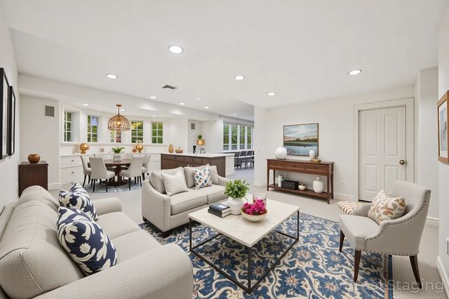 130 Maple Hill Road, Glencoe, IL 60022