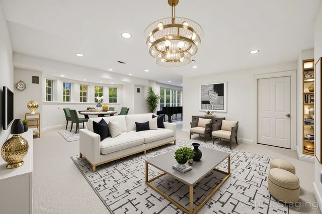 130 Maple Hill Road, Glencoe, IL 60022