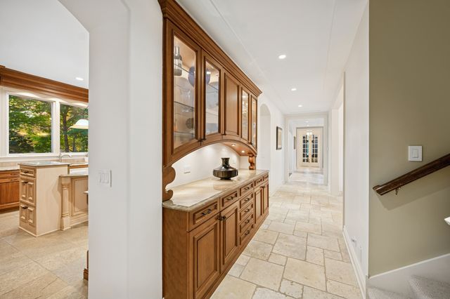 130 Maple Hill Road, Glencoe, IL 60022