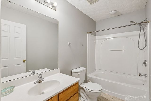 923 Greengate Drive, Lebanon, OH 45036