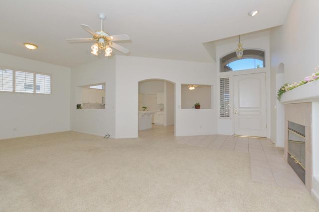 5174 N Via Trevi, Fresno, CA 93711