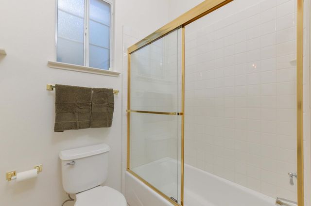 5174 N Via Trevi, Fresno, CA 93711
