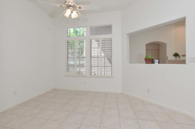 5174 N Via Trevi, Fresno, CA 93711