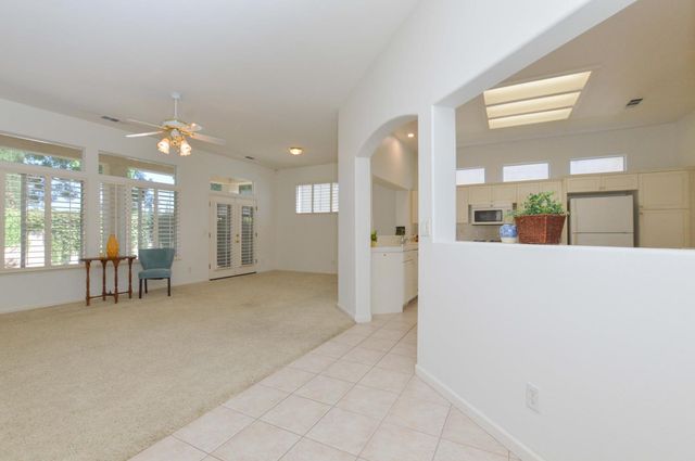5174 N Via Trevi, Fresno, CA 93711