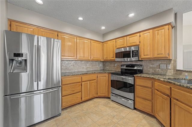 16 Dunvegan Lane, Bella Vista, AR 72715