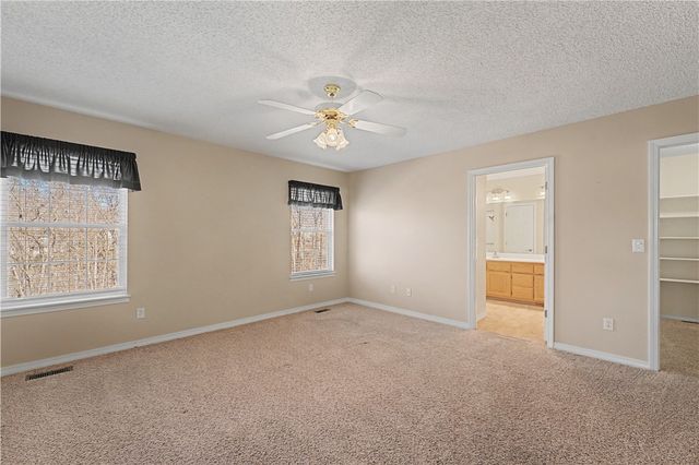 16 Dunvegan Lane, Bella Vista, AR 72715