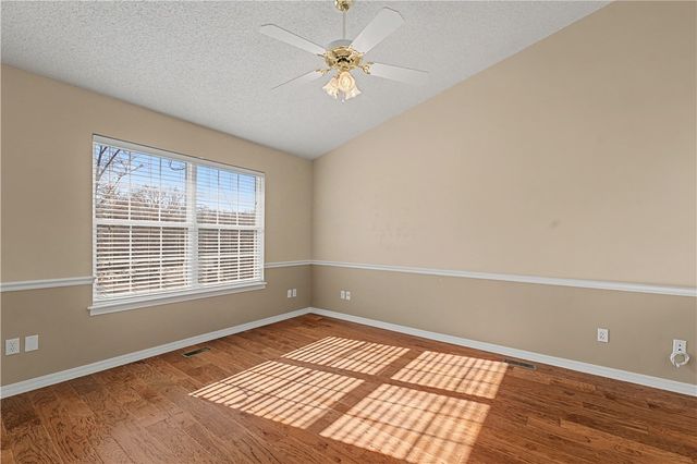 16 Dunvegan Lane, Bella Vista, AR 72715