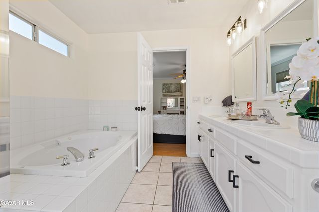 258 Deep Creek Drive, Bakersfield, CA 93308