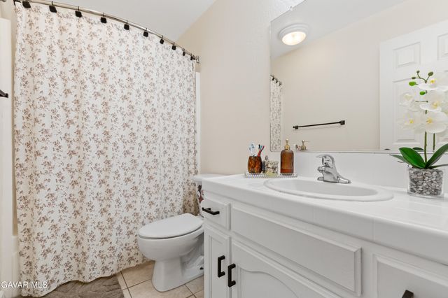 258 Deep Creek Drive, Bakersfield, CA 93308