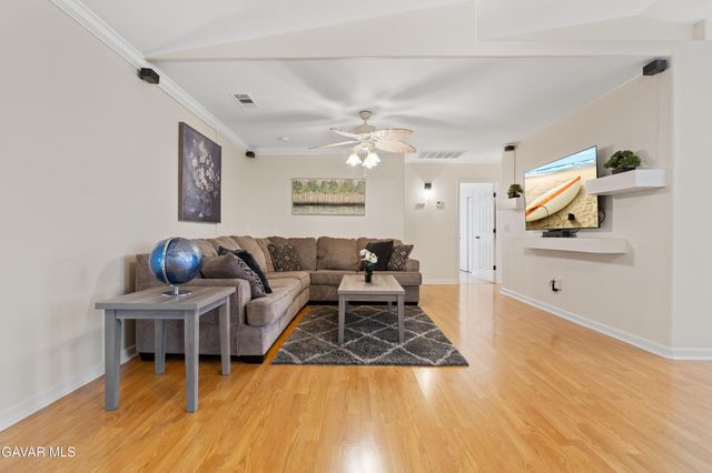 258 Deep Creek Drive, Bakersfield, CA 93308