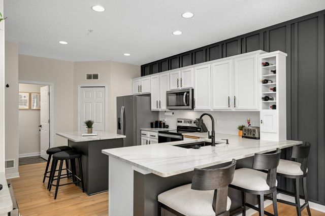 1528 111th Drive NE D, Blaine, MN 55449