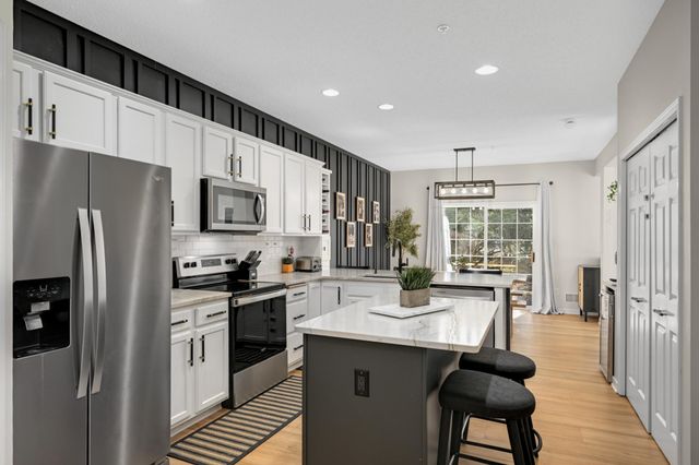 1528 111th Drive NE D, Blaine, MN 55449