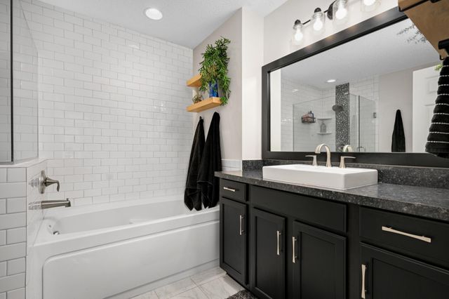 1528 111th Drive NE D, Blaine, MN 55449