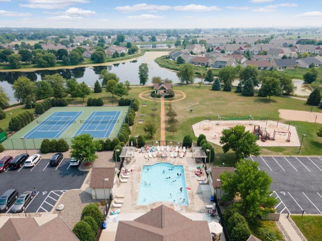 1528 111th Drive NE D, Blaine, MN 55449