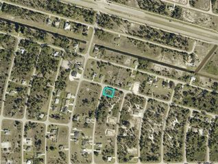 1243 Best AVE, Fort Myers, FL 33913