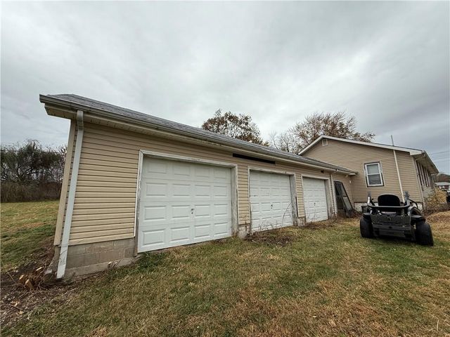 114 & 116 W Pine Street, Waverly, MO 64096