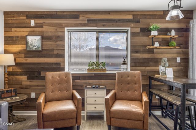 354 E Holly Ridge Road, Gatlinburg, TN 37738