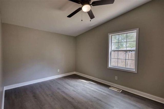 1506 Ravenel Road, Conley, GA 30288