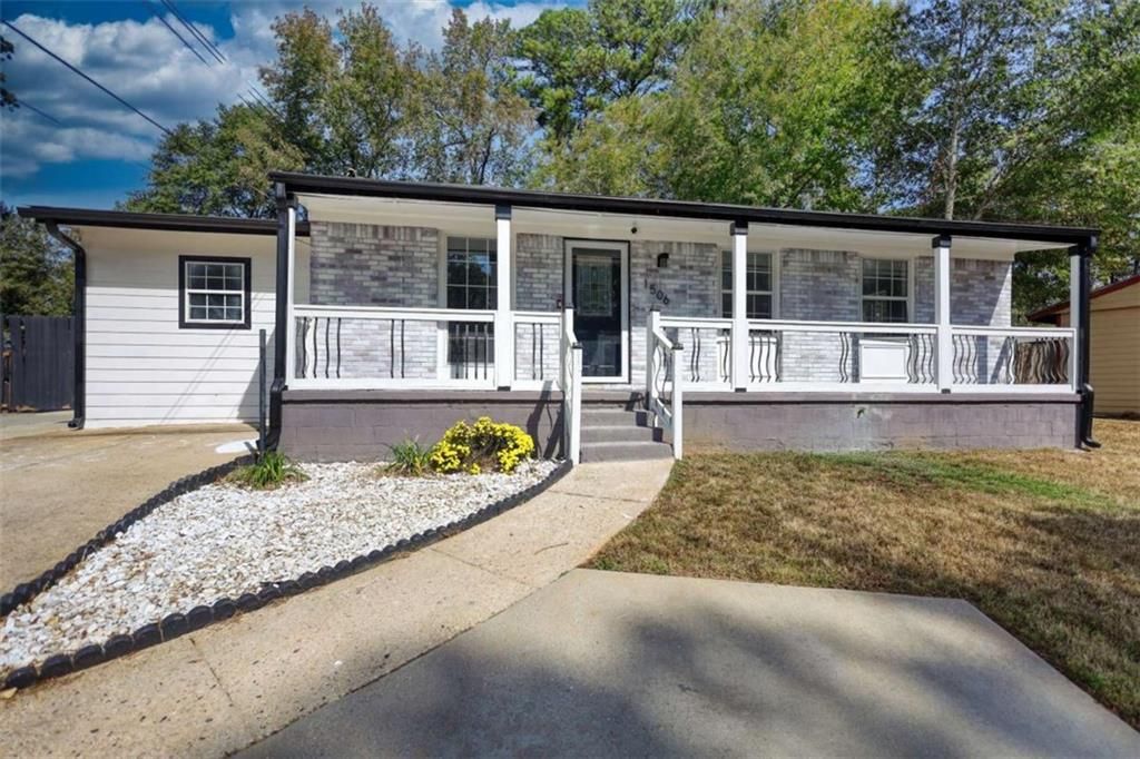 1506 Ravenel Road, Conley, GA 30288