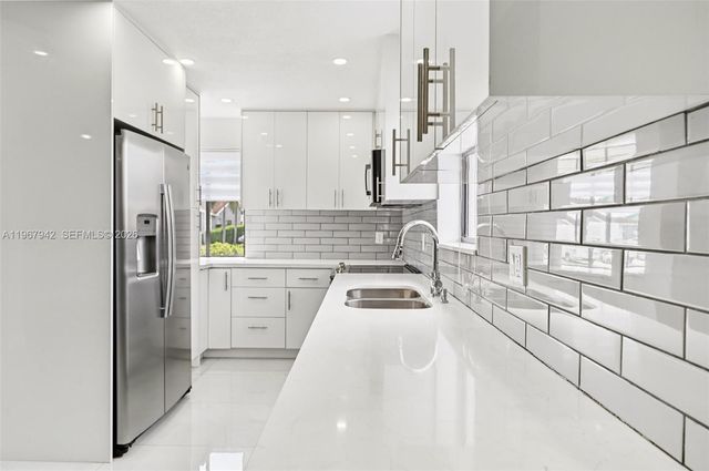 12237 SW 193rd St, Miami, FL 33177