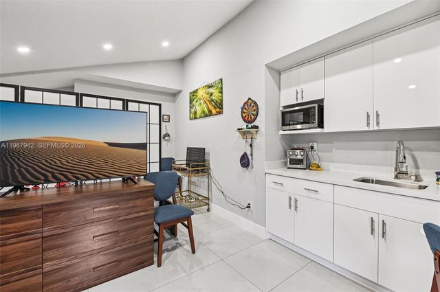 12237 SW 193rd St, Miami, FL 33177