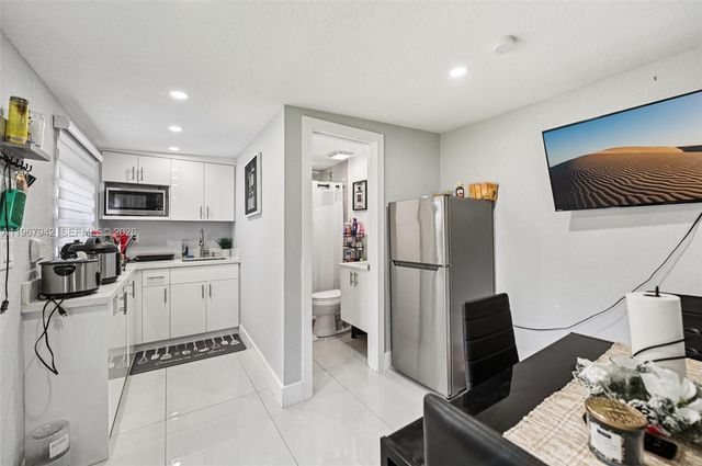 12237 SW 193rd St, Miami, FL 33177