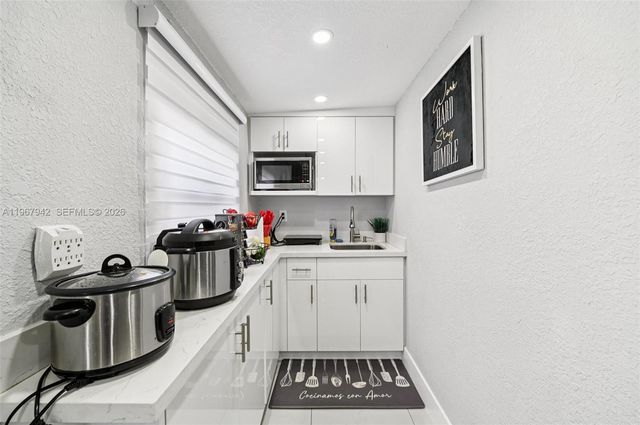 12237 SW 193rd St, Miami, FL 33177