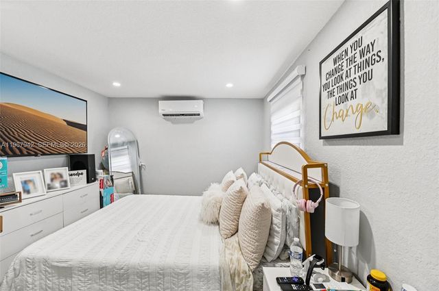 12237 SW 193rd St, Miami, FL 33177