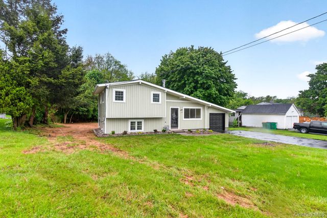 11 Fleetwood Drive, Wappingers Falls, NY 12590