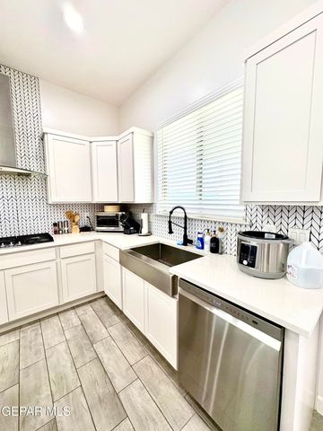 2394 ENCHANTED CROWN Lane, El Paso, TX 79911