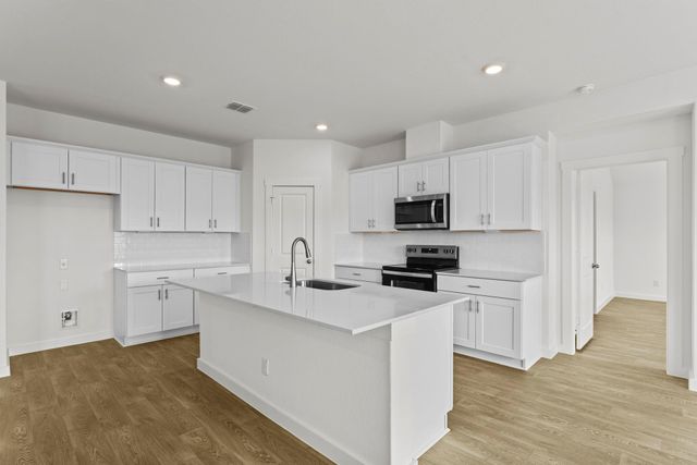 488 SONOMA ST, Fredericksburg, TX 78624