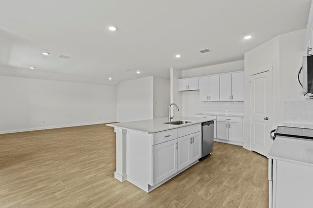 488 SONOMA ST, Fredericksburg, TX 78624