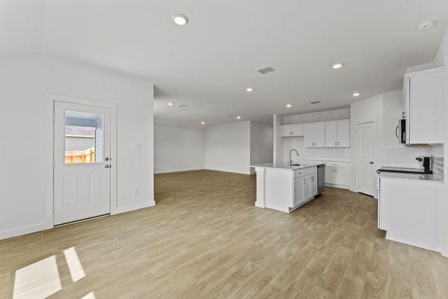 488 SONOMA ST, Fredericksburg, TX 78624