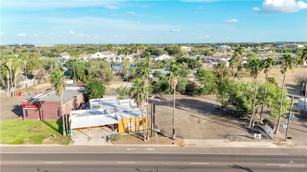 921 S Cage Boulevard, Pharr, TX 78577