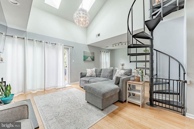 206 EVEREST CIR, West Chester, PA 19382