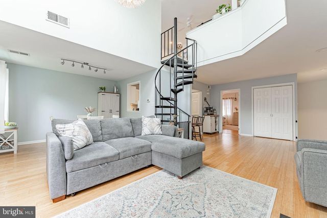 206 EVEREST CIR, West Chester, PA 19382
