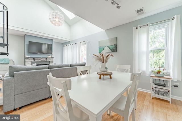 206 EVEREST CIR, West Chester, PA 19382